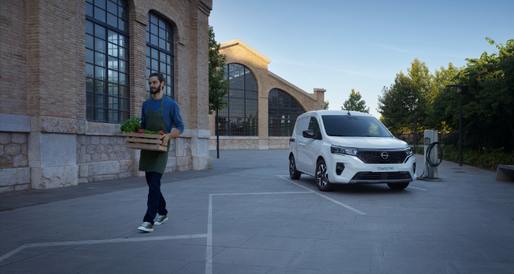 NISSAN TOWNSTAR EV FOURGON (1)
